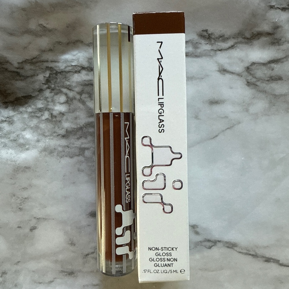 MAC lipgloss air quality